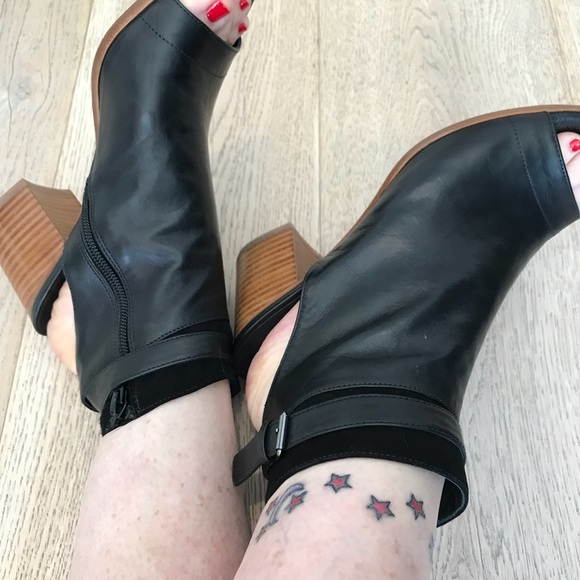 Vince Open Toe Black Booties in size 7.5 - Picture 2 of 8